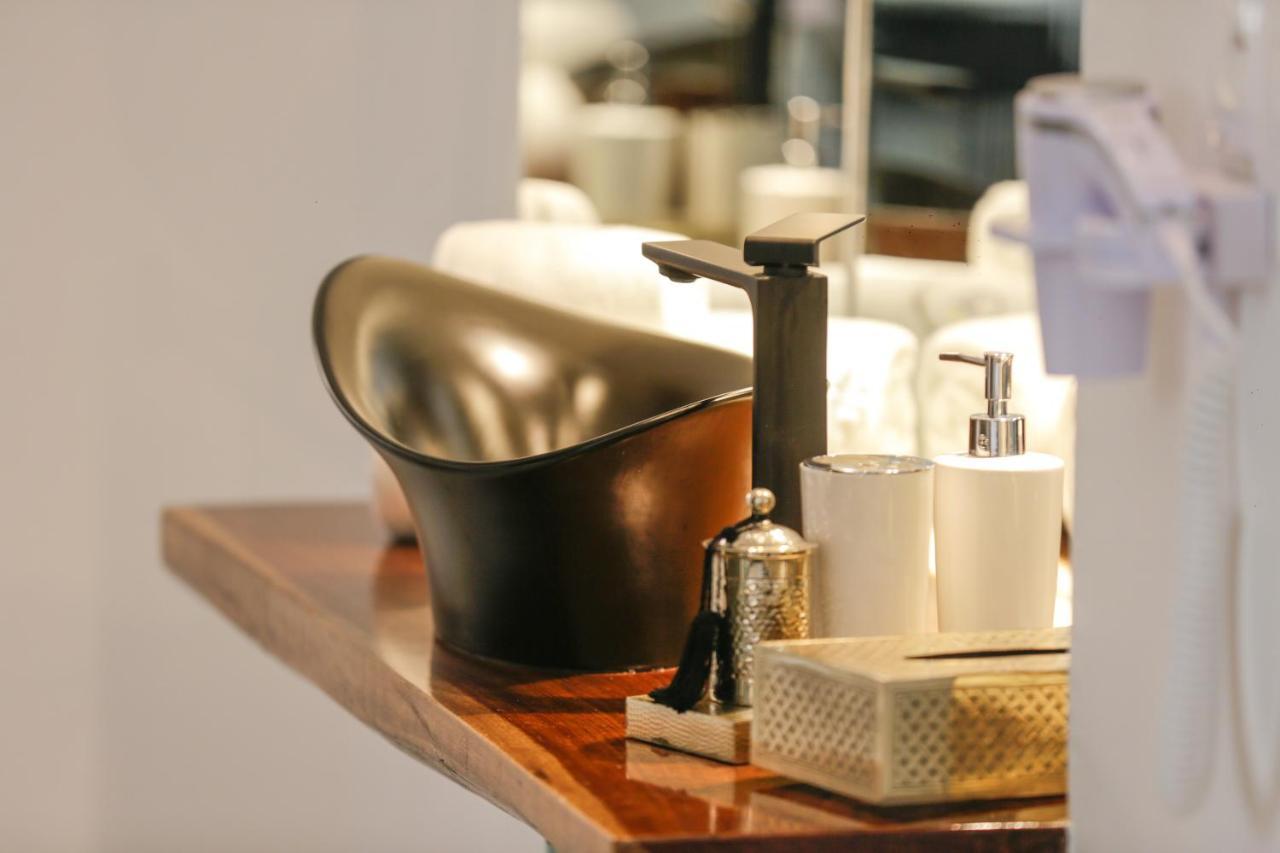 Suite Azur Hotel Esauira Exterior foto Bathroom accessories